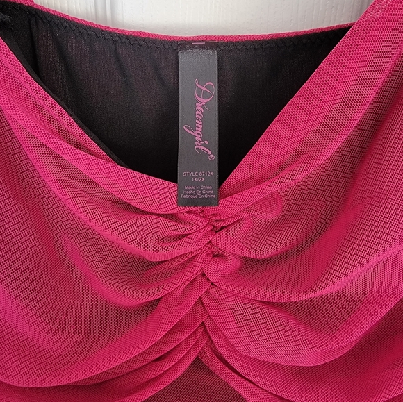 Dream girl pink bodycon dress, size 1X/2X - Picture 3 of 4